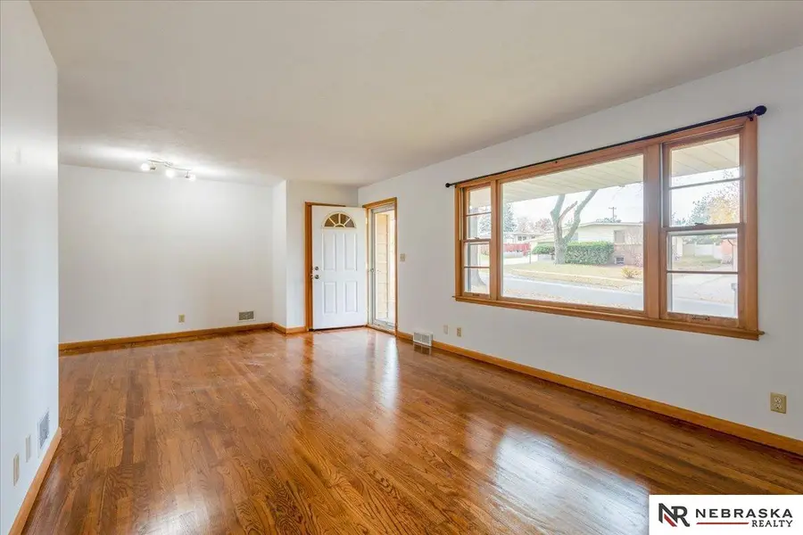 820 Northborough Lane, Lincoln, NE 68505 - Image #3