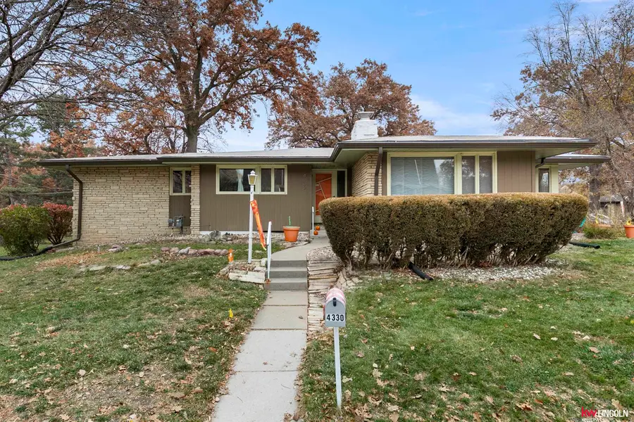 4330 Sumner Street, Lincoln, NE 68506 - Image #2