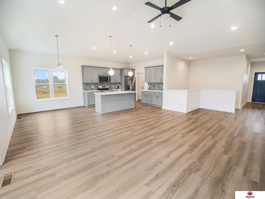 150 W Agnes Drive, Lincoln, NE 68512 - Image #3
