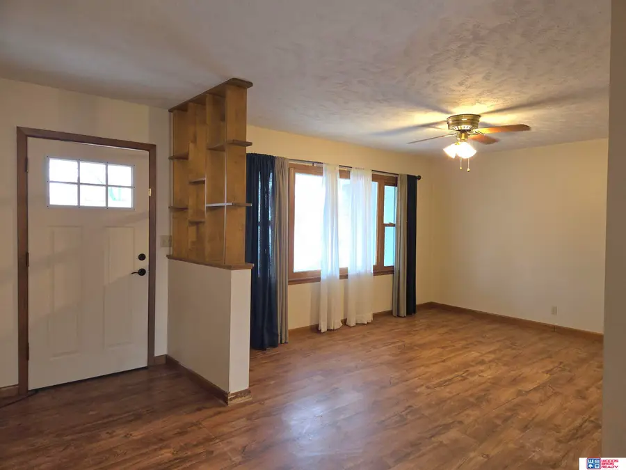 915 N 20th Street, Beatrice, NE 68310 - Image #2