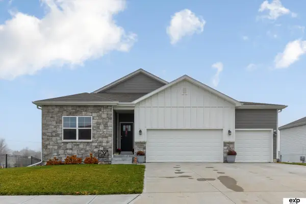 12109 S 204 Avenue, Gretna, NE 68028
