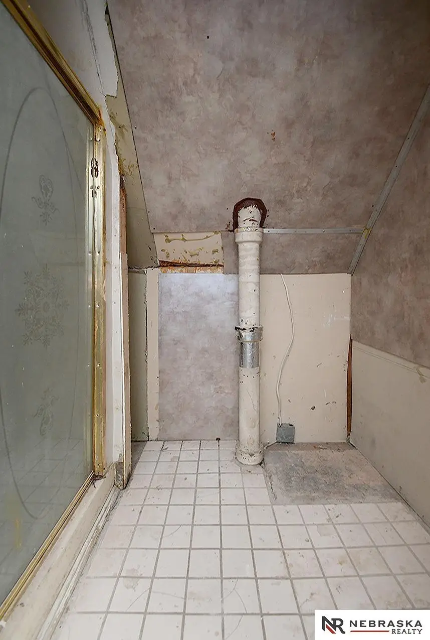 2704 S 13th Street, Omaha, NE 68108 - Image #3