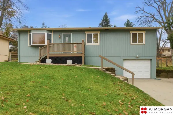 10605 Izard Street, Omaha, NE 68114