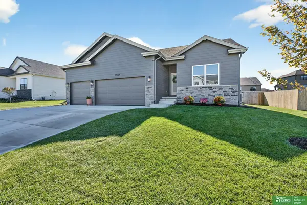 11709 Port Royal Drive, Papillion, NE 68046