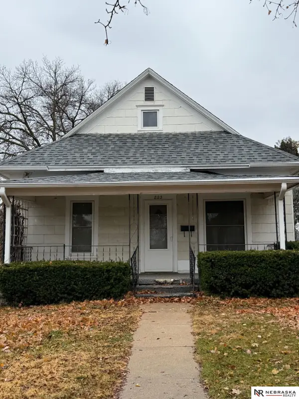 823 8th Street, Fairbury, NE 68352