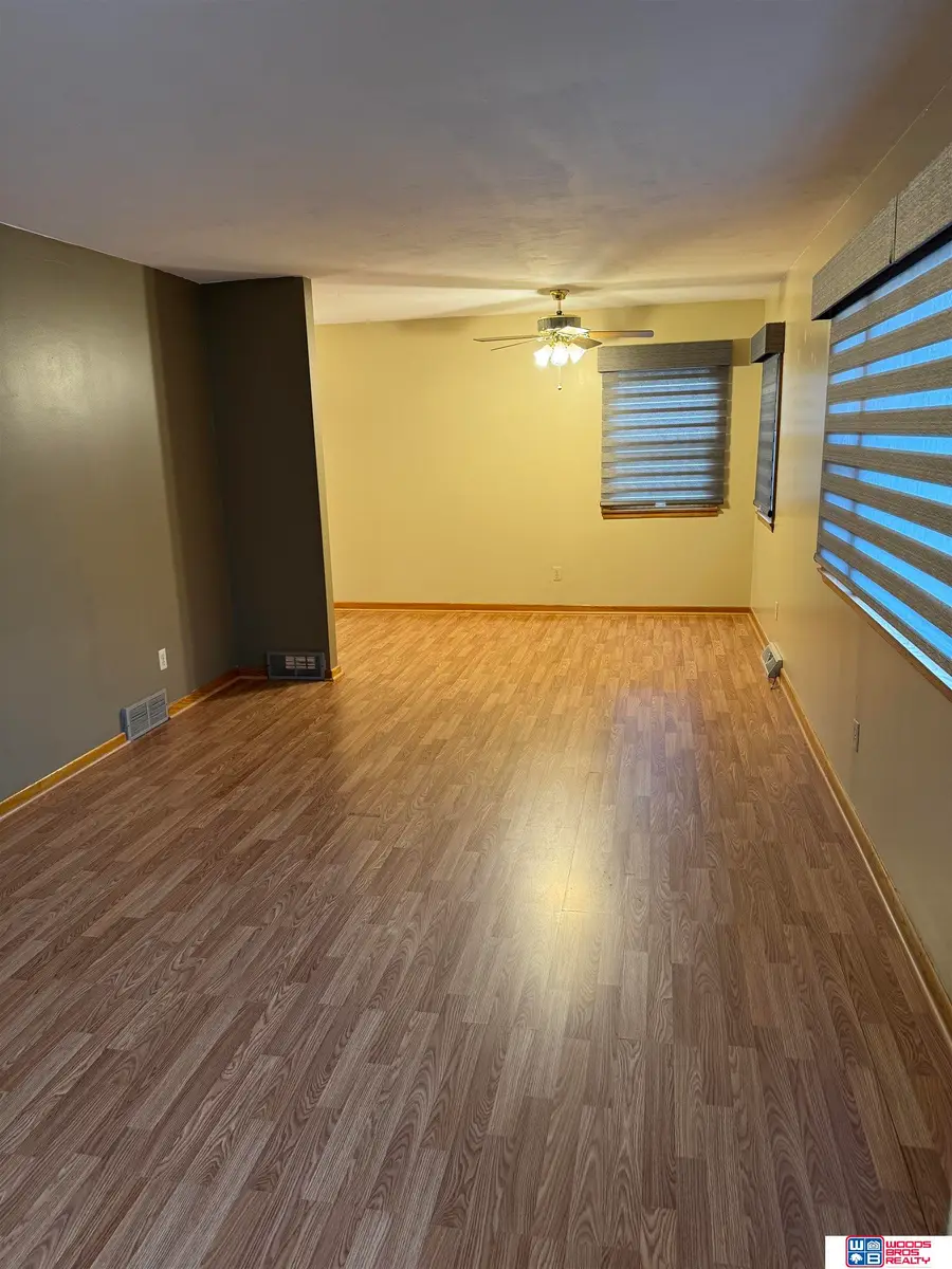 910 N 16th Avenue, Beatrice, NE 68310 - Image #3