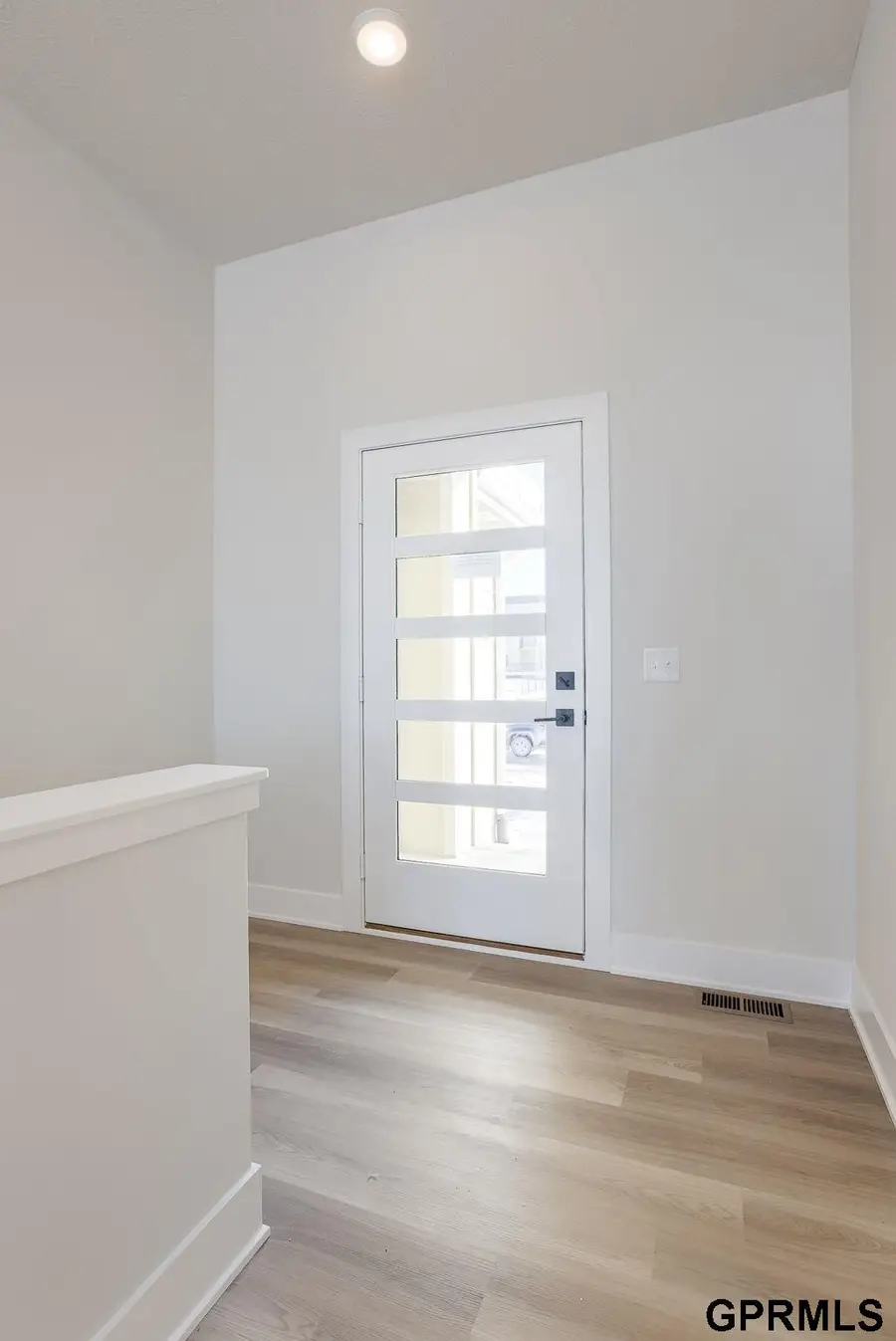 18483 Robin Circle, Omaha, NE 68136 - Image #2