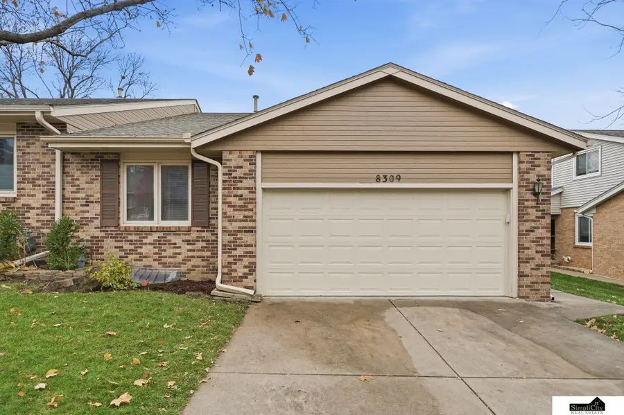 8309 Carriage Hill Court, Lincoln, NE 68510 - Image #2