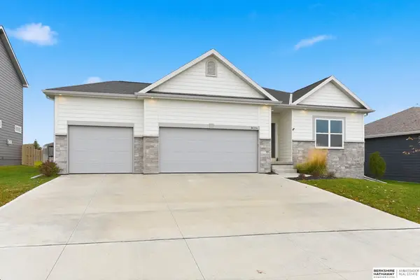 8014 N 167th Avenue, Bennington, NE 68007