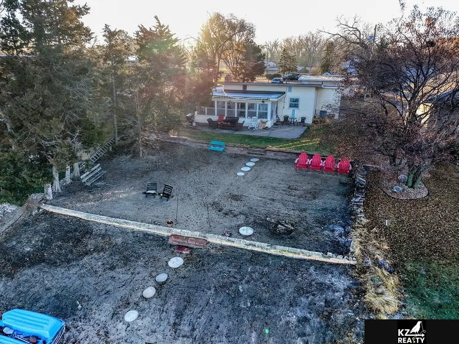 2 South Shore Drive, Columbus, NE 68428 - Image #3