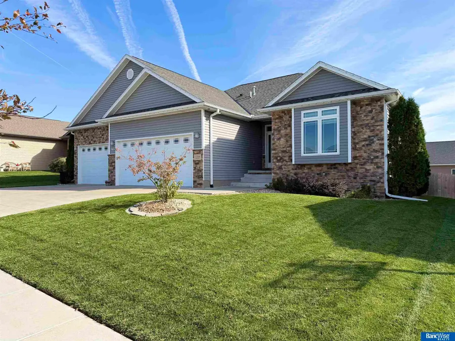 1166 N 99th Street, Lincoln, NE 68527 - Image #2