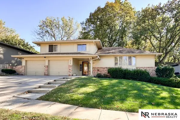 608 Martin Drive, Bellevue, NE 68005