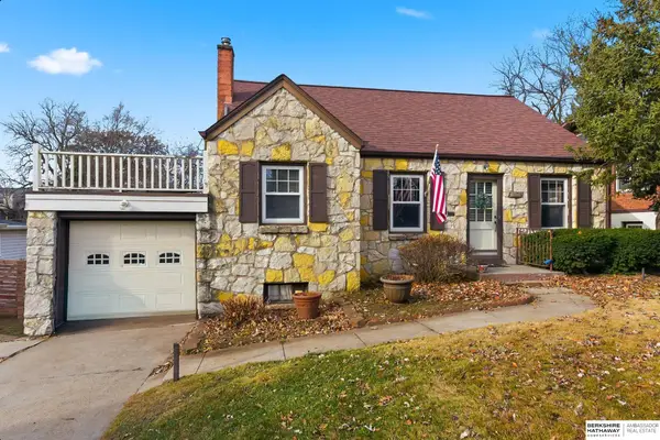 1828 N 49th Street, Omaha, NE 68104