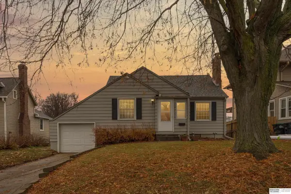 1836 N 49th Avenue, Omaha, NE 68104