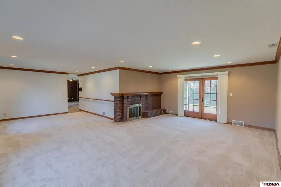 500 S Cotner Boulevard, Lincoln, NE 68510 - Image #2
