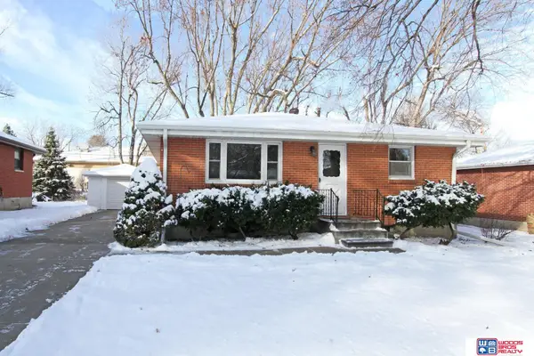 333 Orcutt Avenue W, Lincoln, NE 68504