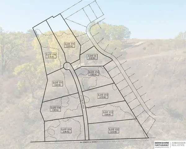 2337 N 216th Court Circle, Elkhorn, NE 68022