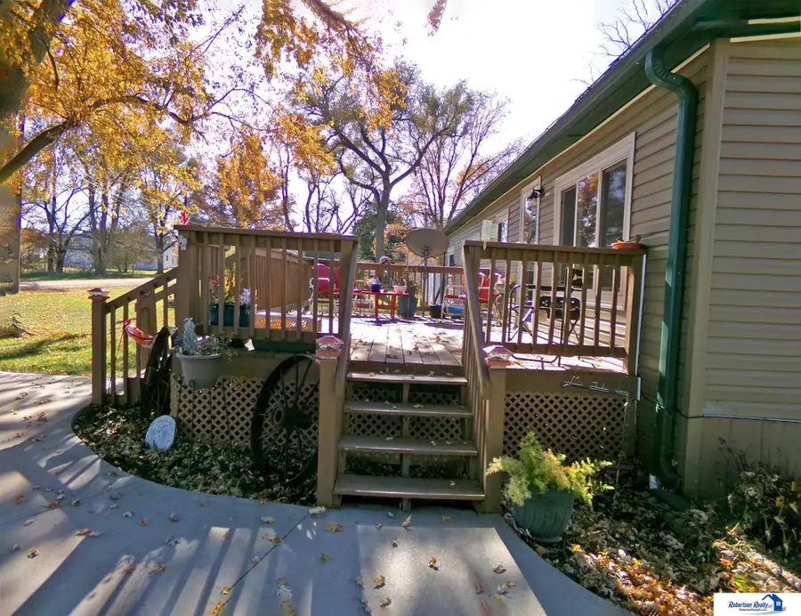 423 Grove Street, Beatrice, NE 68310 - Image #3