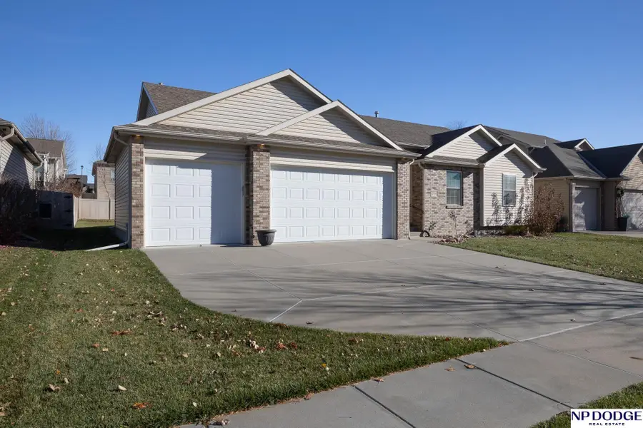 8336 Upton Grey Lane, Lincoln, NE 68516 - Image #2
