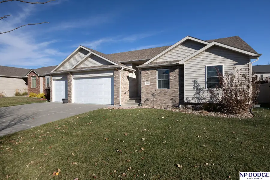 8336 Upton Grey Lane, Lincoln, NE 68516 - Image #3