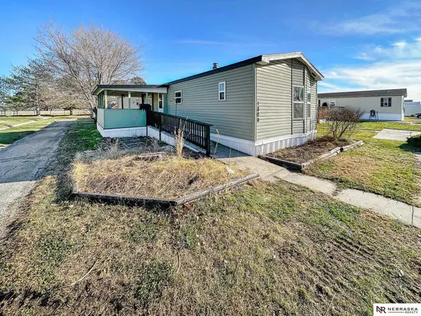 1800 SW 11th Street, Lincoln, NE 68522