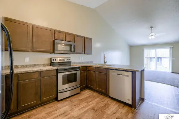 2644 W Timber Lake Drive, Lincoln, NE 68522