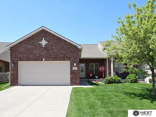 7615 Greycliff Drive, Lincoln, NE 68516