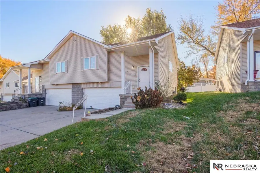 9221 & 9223 Blondo Street, Omaha, NE 68134 - Image #2