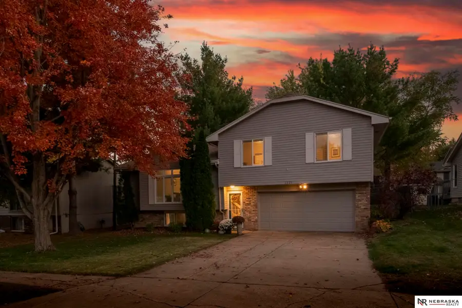 3721 Falcon Drive, Bellevue, NE 68123 - Image #2