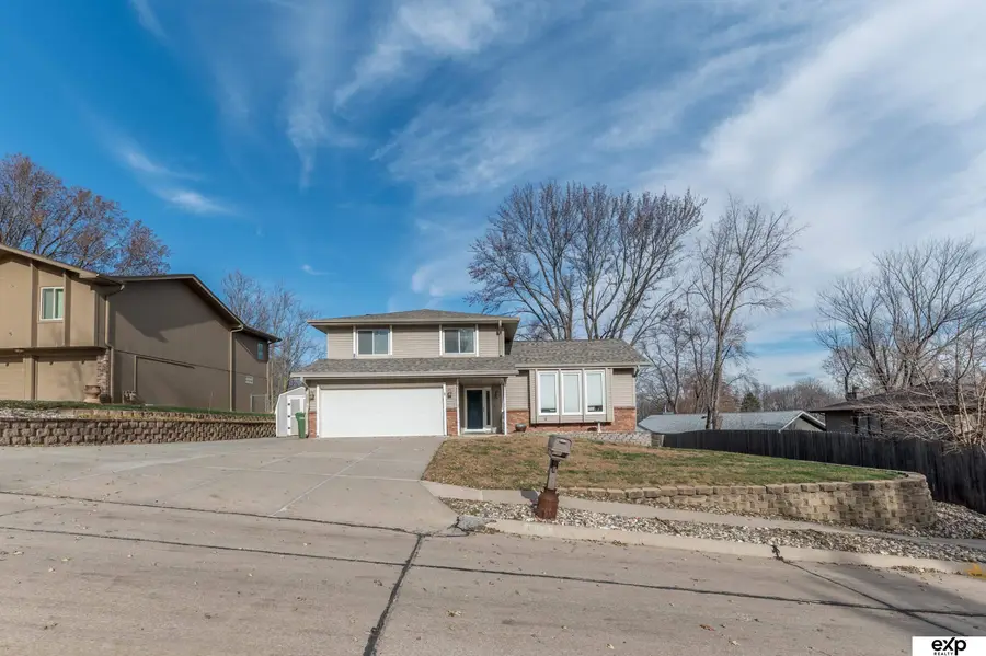 310 Brooks Place, Bellevue, NE 68005 - Image #2