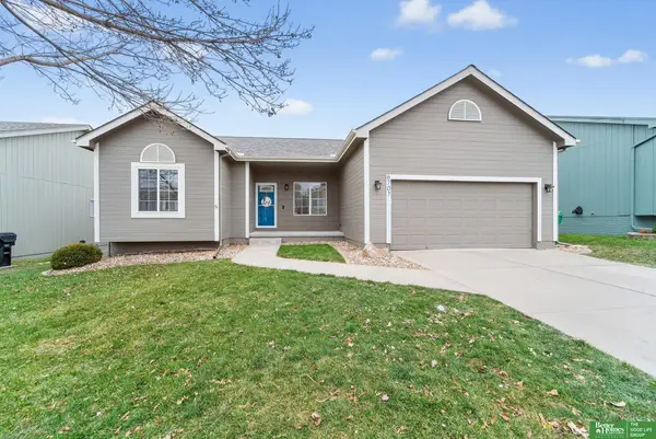6707 N 148th Street, Omaha, NE 68116