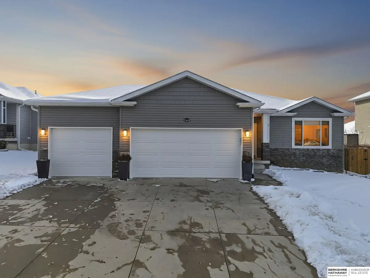 7325 Yankee Woods Drive, Lincoln, NE 68516 - Image #1