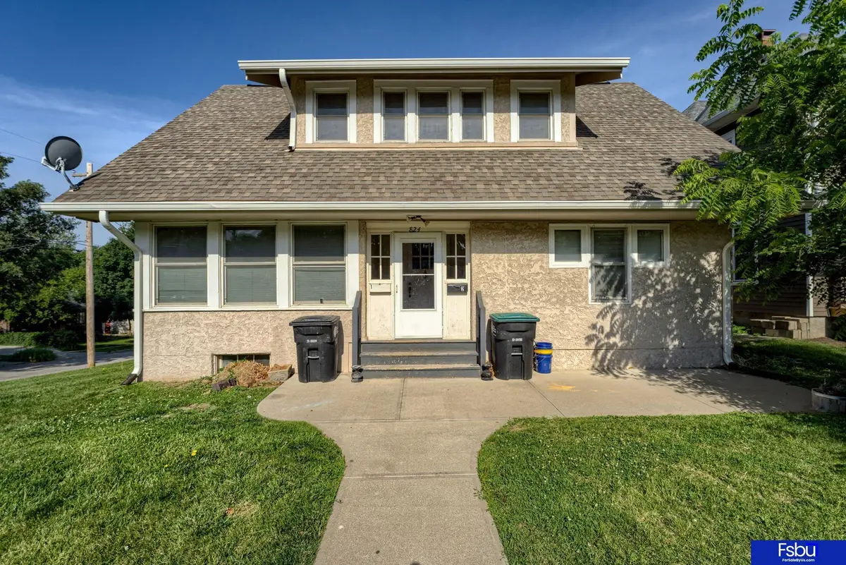 824 S 38 Street, Omaha, NE 68105 - Image #1