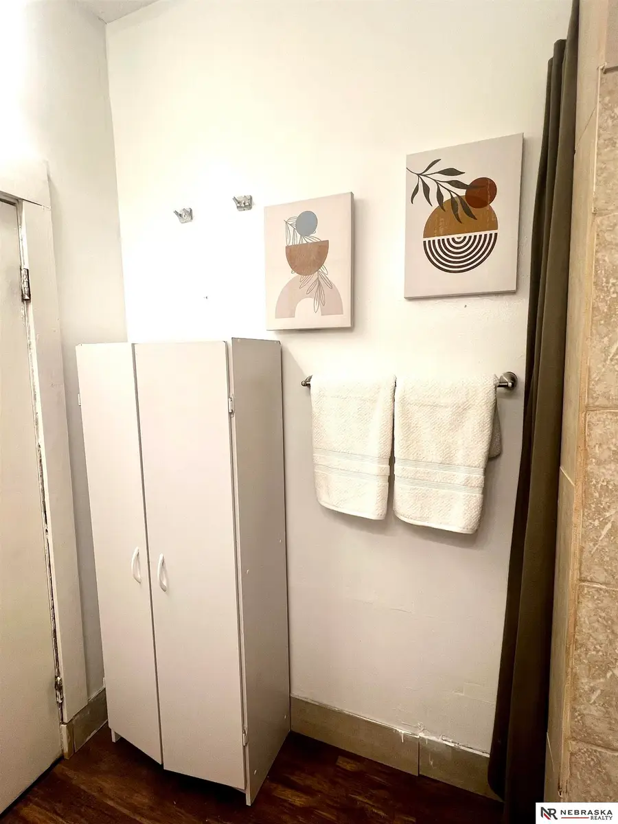 737 S 1st Street, Lincoln, NE 68508 - Image #2