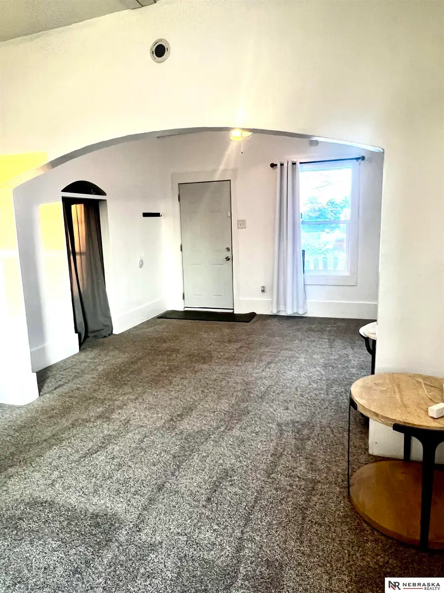 737 S 1st Street, Lincoln, NE 68508 - Image #3