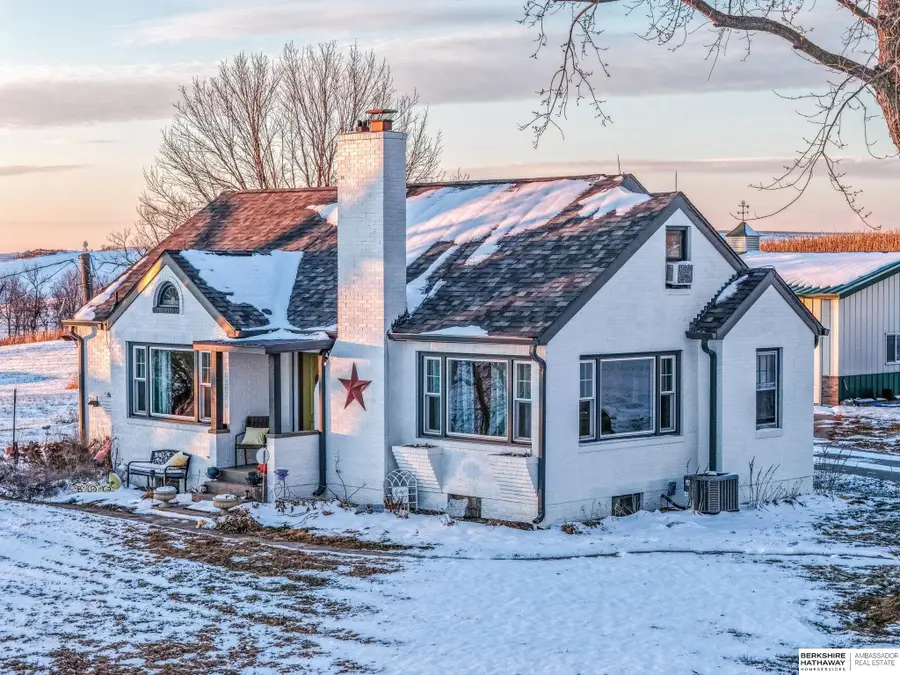 27566 Magnolia Road, Underwood, IA 51576 - Image #3