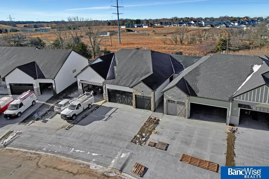 9123 Hillcrest Trail, Lincoln, NE 68520 - Image #3