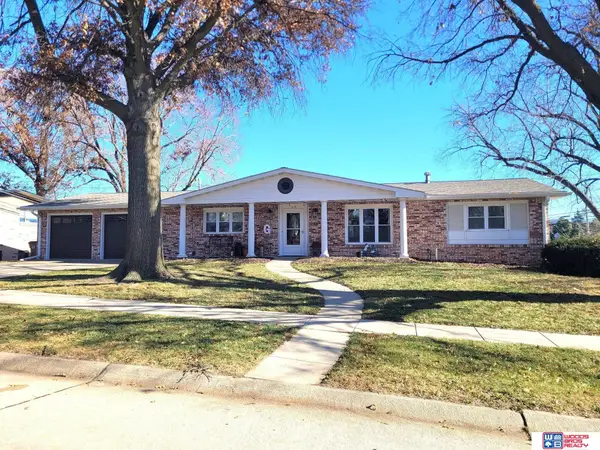 1018 N 1st Street, Seward, NE 68434