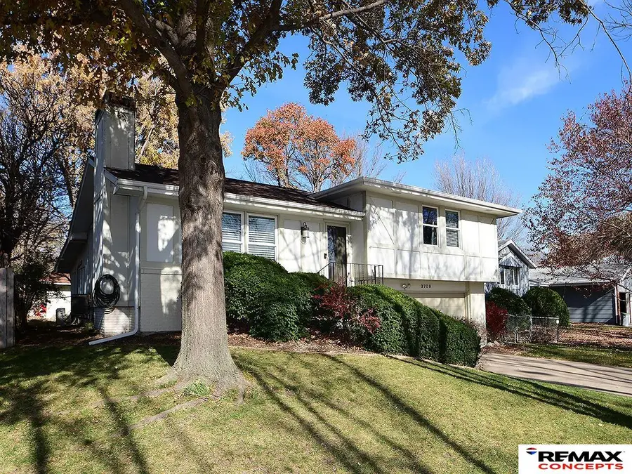 3708 Briarwood Avenue, Lincoln, NE 68516 - Image #2