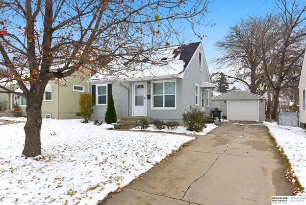 1705 S 54th Street, Omaha, NE 68106