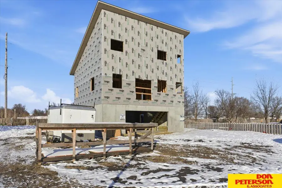 502 Hidden Meadows Drive, Fremont, NE 68025 - Image #2