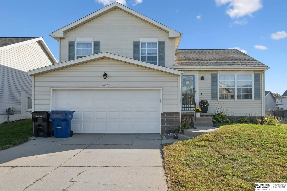 16525 Grant Street, Omaha, NE 68116 - Image #1
