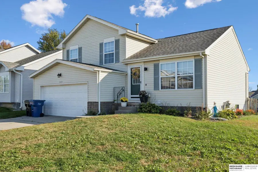 16525 Grant Street, Omaha, NE 68116 - Image #2