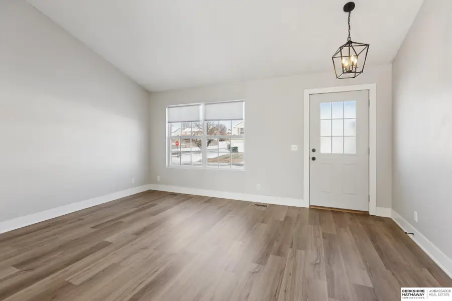 16525 Grant Street, Omaha, NE 68116 - Image #3