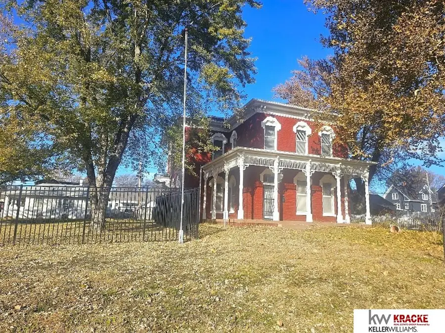 907 4th Street, Fairbury, NE 68352 - Image #2