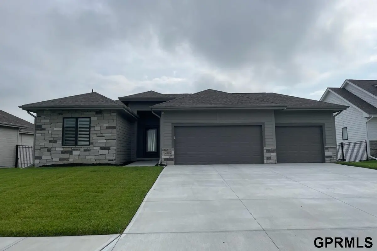 11905 S 110th Street, Papillion, NE 68046 - Image #1