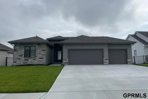 11905 S 110th Street, Papillion, NE 68046