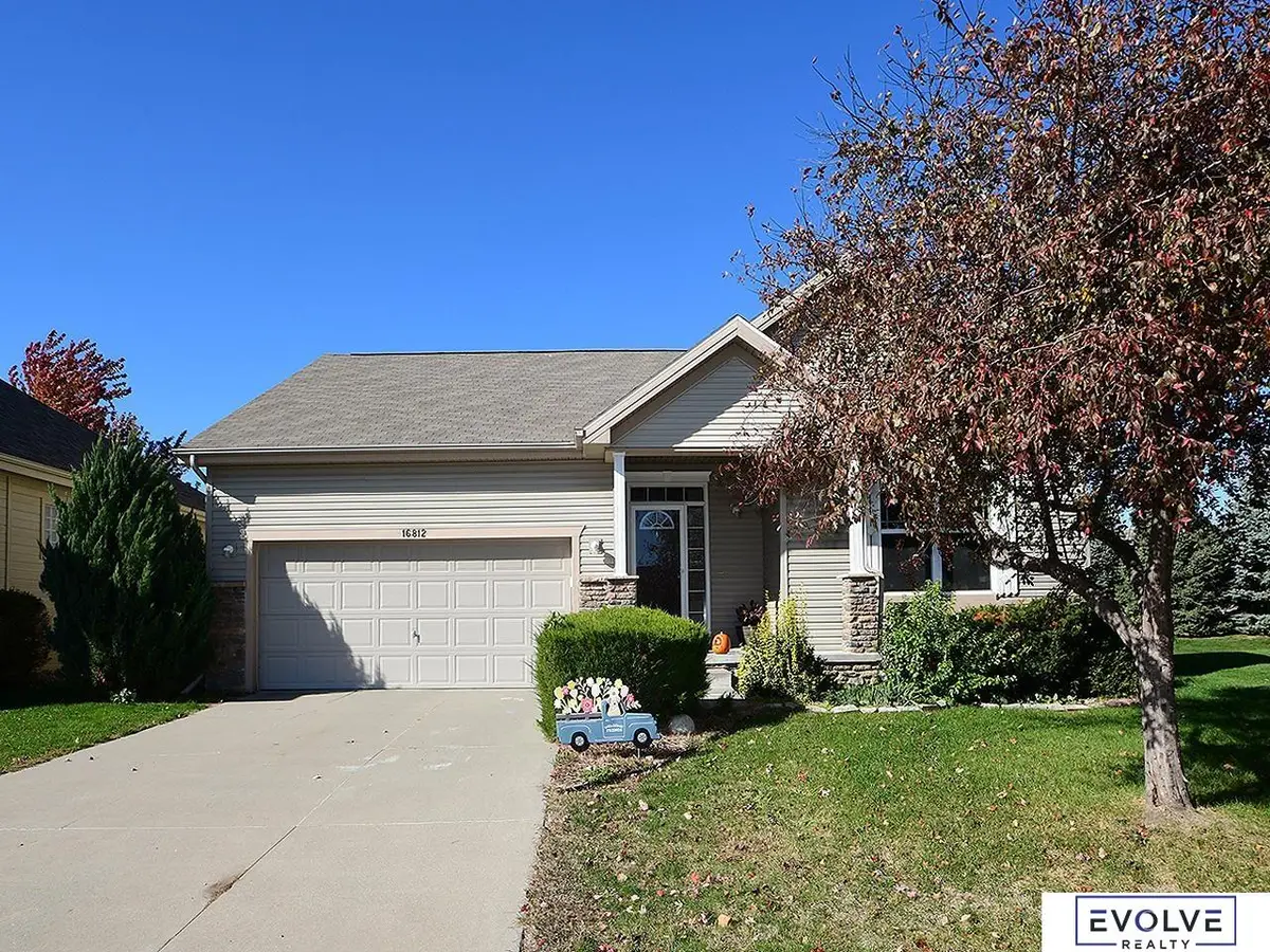 16812 Colony Circle, Omaha, NE 68136 - Image #1
