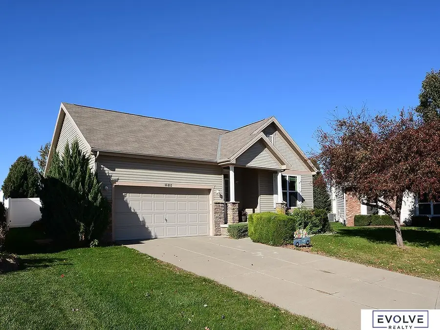 16812 Colony Circle, Omaha, NE 68136 - Image #2