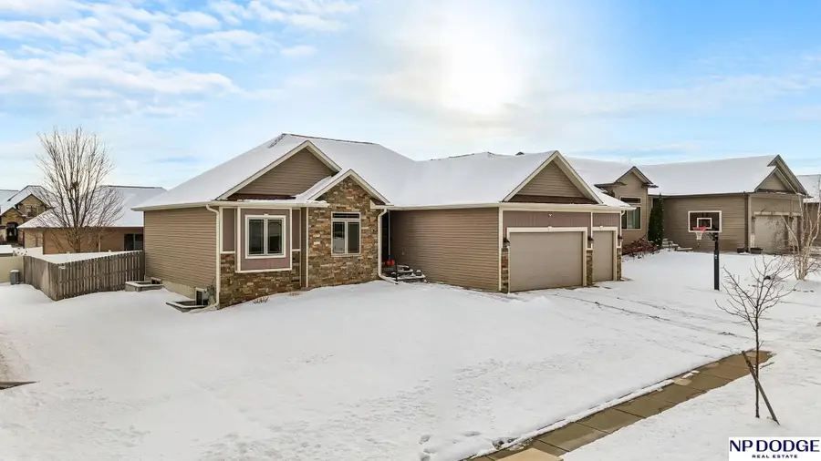 2841 Valley Stream Drive, Lincoln, NE 68516 - Image #2